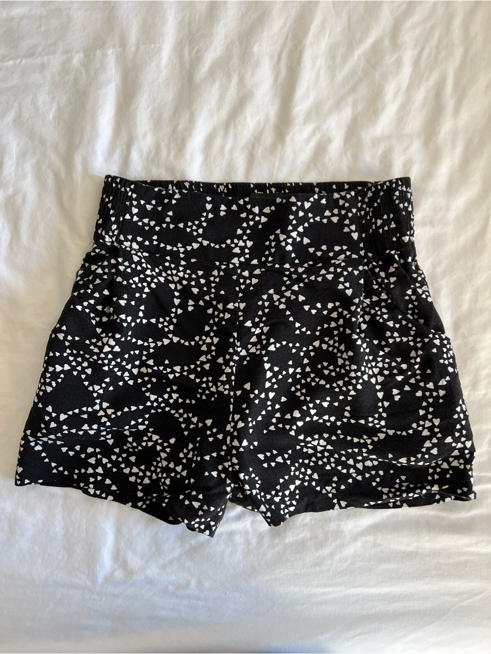 Aritzia Talula Heart Shorts